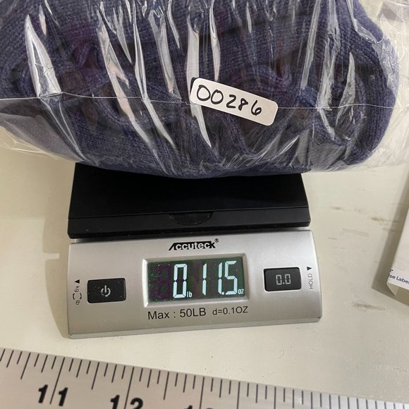 North Winds Mens Vintage 100% Lambs Wool V Neck Sweater Size L Blue Jumper - Picture 9 of 9